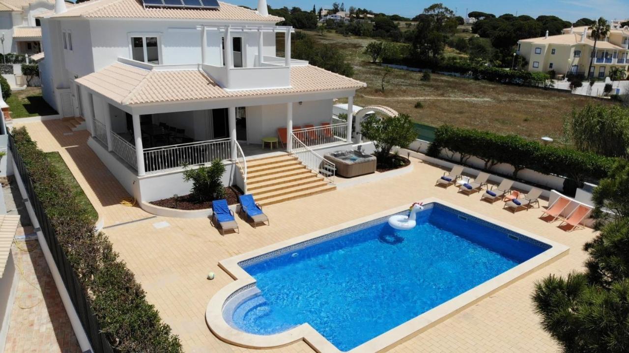 Sunset Villa By Laranjal Rentals Оллюш-де-Аґуа Екстер'єр фото