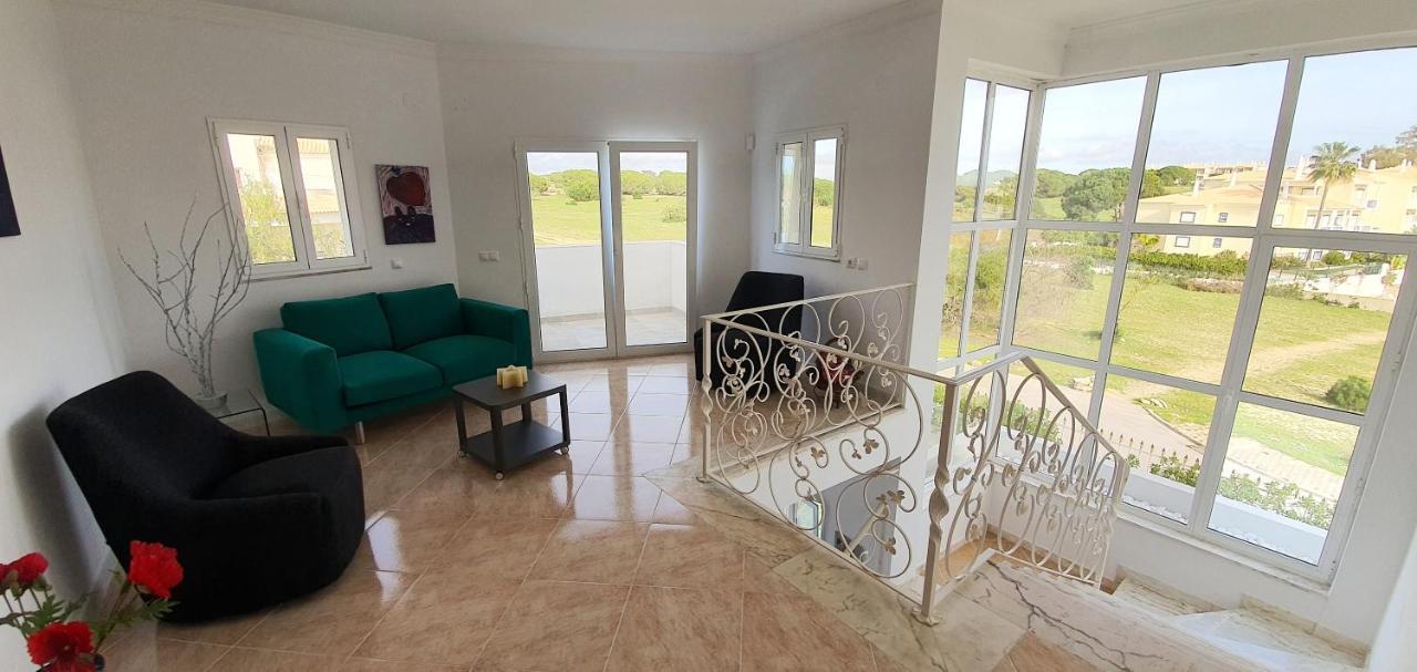 Sunset Villa By Laranjal Rentals Оллюш-де-Аґуа Екстер'єр фото